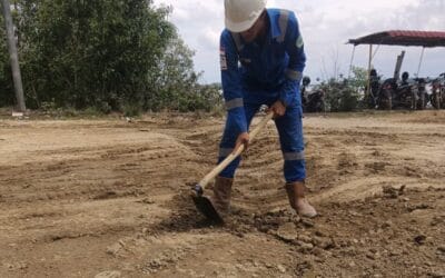 Perapian akses dermaga arumabai oleh helper